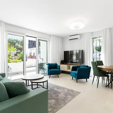 Beachfront Complex Jardines De Golondrinas Elviria * Marbella