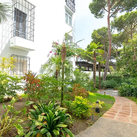 Lejlighed Beachfront Complex Jardines De Golondrinas Elviria *